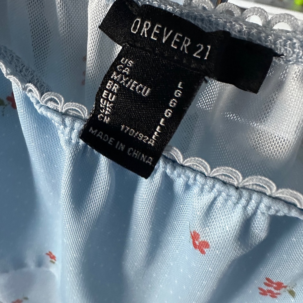 ✨Forever 21 Light Blue Floral Puff Sleeve Crop Top | Large - Picture 4 of 5